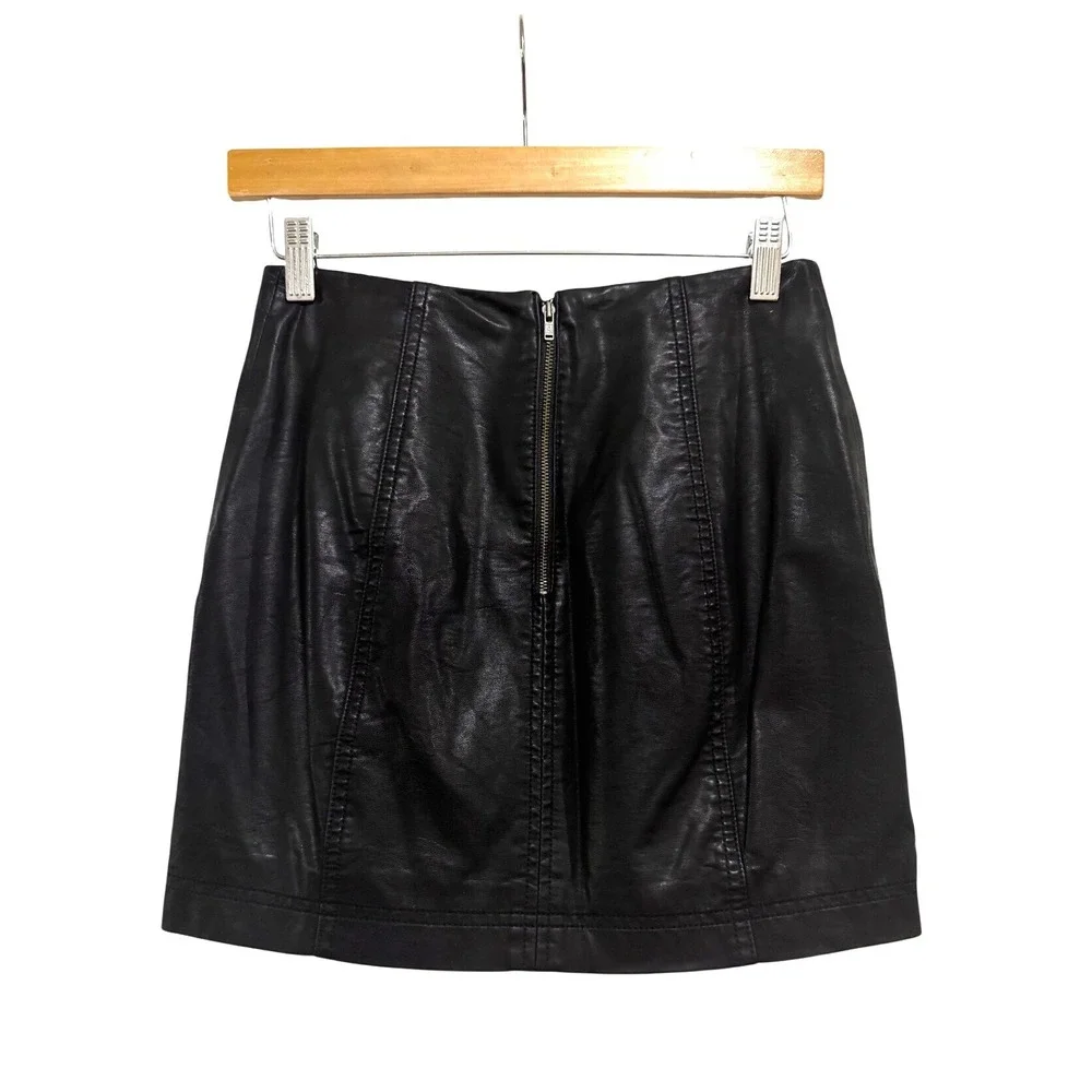 Free People Vegan Leather Mini Skirt Black Faux Leather Back Zip Womens Size 0
